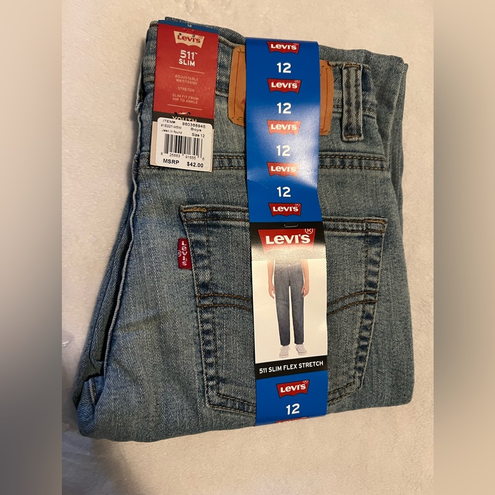 LEVI’S 511 jeans slim boys size 12-NWT